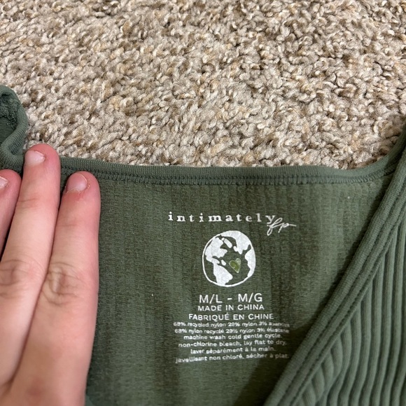 Free People XYZ Recycled Baby Tee Army Green Soft Stretchy Ribbed Shirt Size M/L - Picture 7 of 8